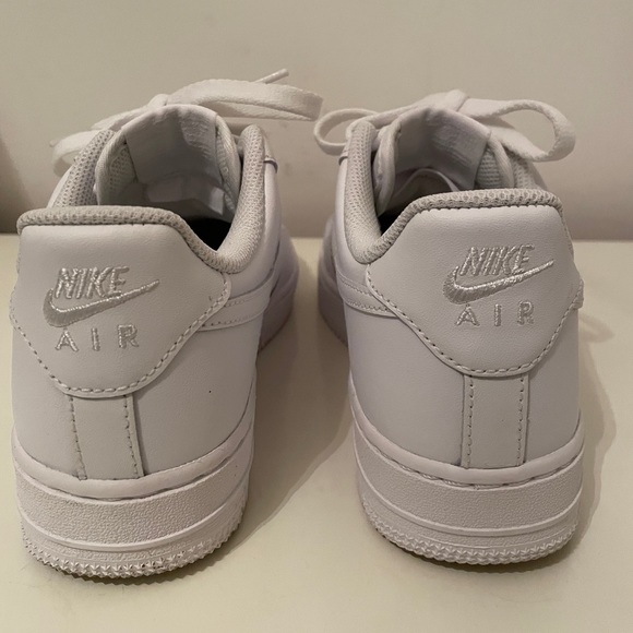 Nike Air Force 1 ‘07 Sneaker (Women) - US Size 6M, white - Picture 4 of 6